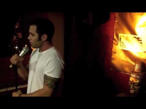 Female Heckler Dumps Beer Over Comedian's Head