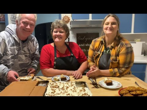 3 Good Ole Homemade & Delicious Thanksgiving Desserts That Aren't Pie