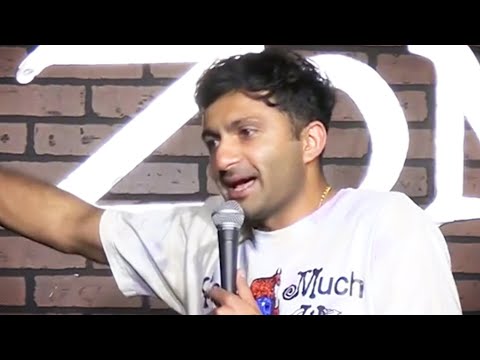 MAGA Hecklers SHUT DOWN by Comedian in Hilarious Fashion