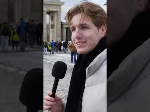 Video Thumbnail: 😭😭😭 Wir sind seit Jahrzehnten nicht mehr besetzt bro #fyp #interview