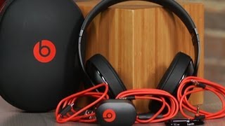 Video thumbnail for Beats Studio Wireless: A pricey Bluetooth headphone with premium sound by CNET