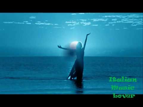 Video thumbnail for Mi chiamavano Blue Moon
