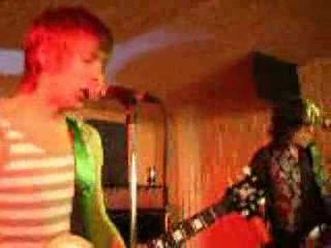 The Makeouts - Bad Luck Charm