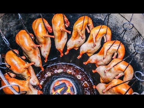 中国・四川省の中国ストリートフードツアー｜中国でスパイシーなストリートフードを食べに行くDEEP (Chinese Street Food Tour in Sichuan, China | Going DEEP for Spicy Street Food in China)