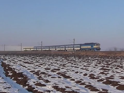 Vláčkaři jsou u toho | 754 013-1 na Sp 1643 Hostýn poblíž žst. Nezamyslice (21. 1. 2017)