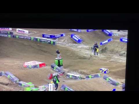 Ken Roczen supercross crash Anaheim 2 2017