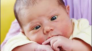 ما هو الوقت المناسب لفحص عيون الأطفال؟👶🏻👀