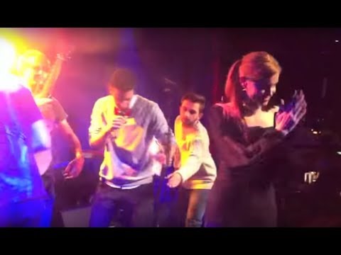 "Yakaree" - "Standing beside you" Live @ Openmic im Plaza Club Zurich (Original Song)