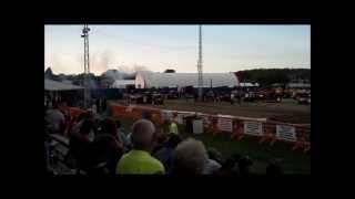 preview picture of video 'Badger State Tractor Pullers Baraboo'