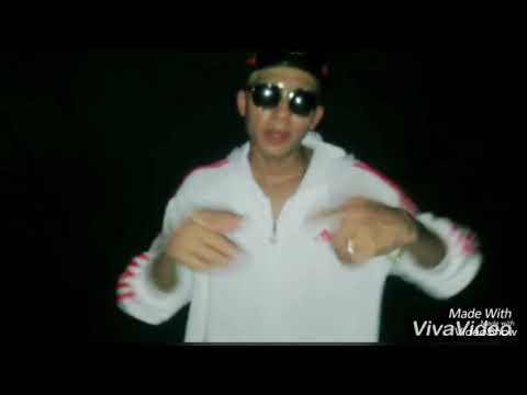 yefriel  de tras De la camara  tu  novia  ami me llama