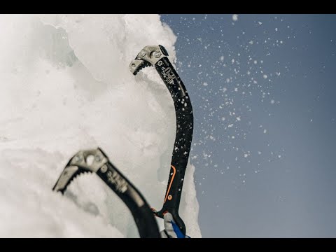Eisklettern auf der Engstligenalp mit der Alpinschule Adelboden Kandersteg