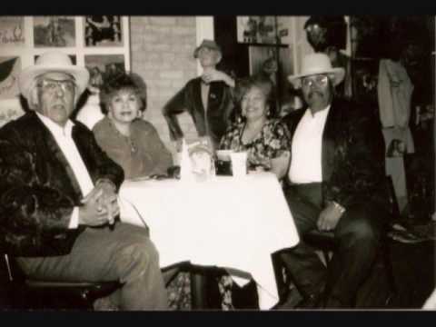 Los Aguilares -Popurri De Boleros