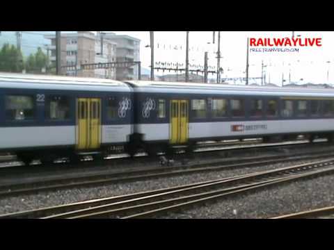 Re 4/4 works SBB Trains at Chiasso (HD)