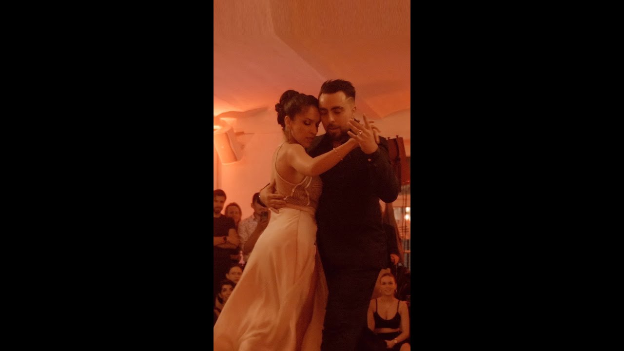 Clarisa Aragon and Jonathan Saavedra – El aeroplano • Berlin 2023  #clarisayjonathan