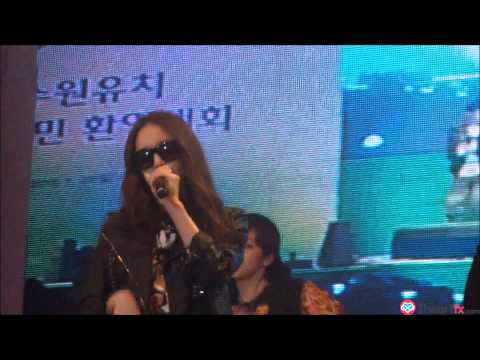 [FANCAM] 130120 f(x) - Pinocchio at Suwon Pro Baseball Rally