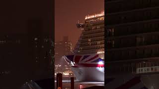 IONA - Nächtliches Sail away aus dem eisigen Hamburger Hafen | Shipspotting Hamburg