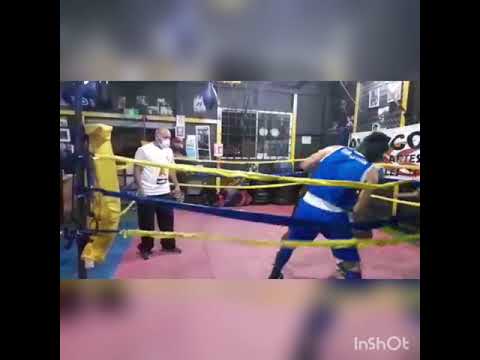 Abraham  "Golden Boy" Orocú vs Kevin "El Lince" Traña. (sparring)
