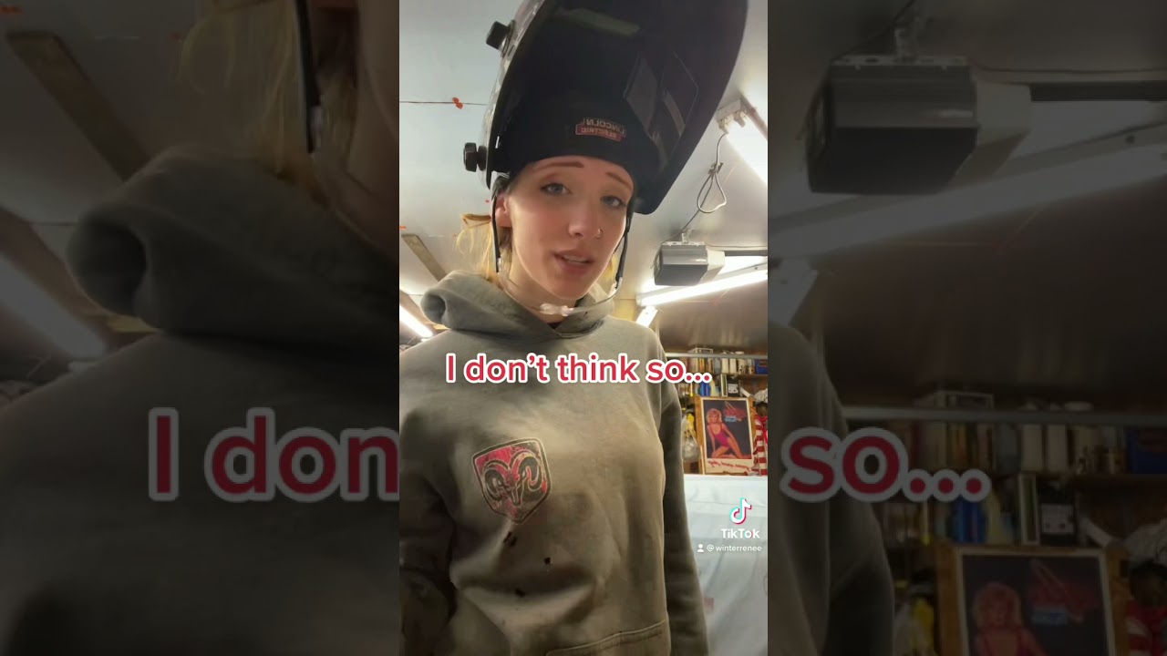 Female welders rock🤘🏻