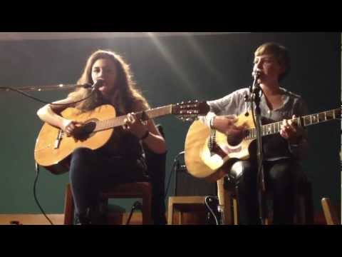 Steiner & Madlaina - Fish (live im Café Zähringer)