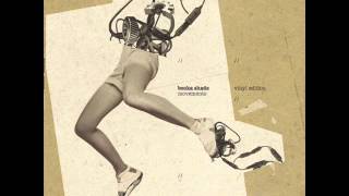 Booka Shade - In white rooms