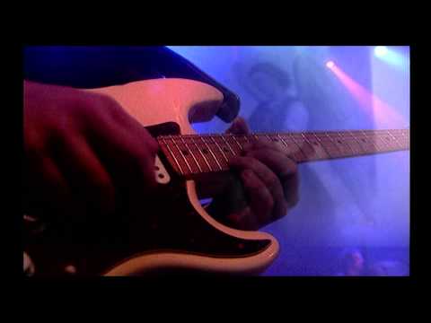 El Barrio - Ángel Malherido (Videoclip Oficial)