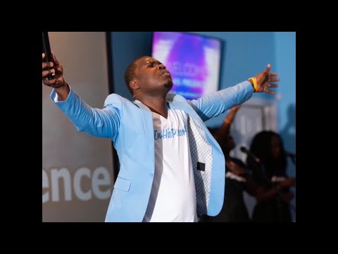 Mwen pa pe sa kap rivem | sanble Jezu se dezi’m | moment de consécration | Ev Trofort