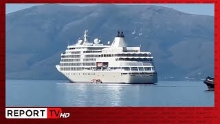 Anija ‘Silver Whisper’ ankorohet në portin e Vlorës, 383 pasagjerë nga SHBA, Kanada-ja e Australia