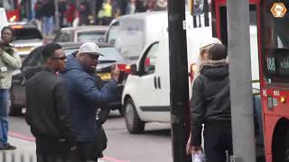 Download lagu Transvestit Menjadi Agresif! mp3