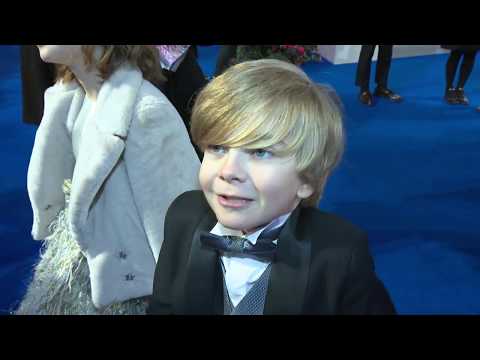 Mary Poppins European Premiere - Itw Joel Dawson (official video)