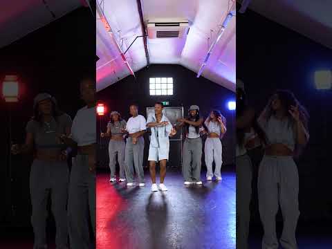 Tyler ICU & Tumelo.za - Mnike ft. DJ Maphorisa, Nandipha808, Ceeka RSA & Tyron Dee (Dance Video)