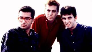 Os Paralamas Track 07  Scream poetry