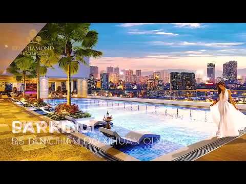 Bán căn hộ 3PN (102m2) mặt đường Hoàng Đạo Thúy. Giá 5xtr/m2 , Full nội thất