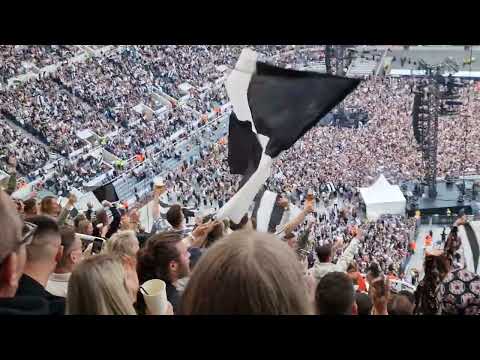 Sam Fender  Newcastle St James Park Hey Jude ( Na Na Na Na Geordies