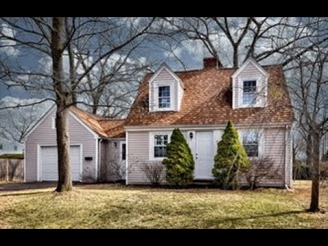 House for sale......7 Miller Ave, Framingham, MA.  2 Bedroom, 1 Bath, 1 Car Garage!