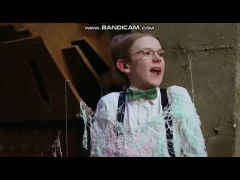 Odd Squad - Dance Like Nobody is Watching (French/Francais)