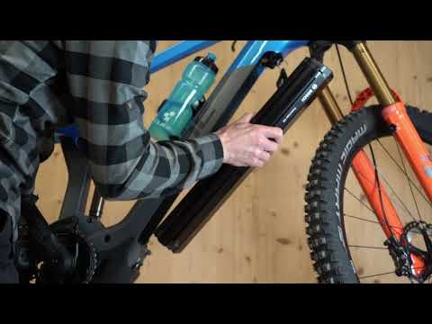 E-Bike Übergabe: Akku aus  und einbauen
