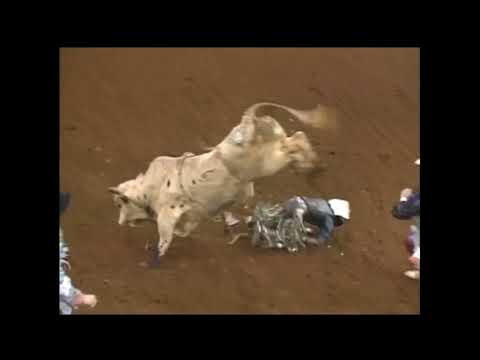 Gilbert Carrillo vs Viper Jr. - 95 PBR Guthrie (80 pts)