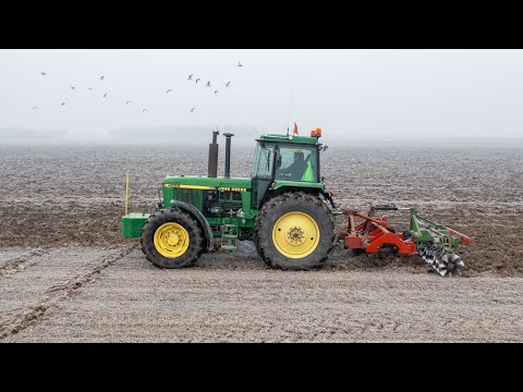 John Deere 4255 + Kombinierter Untergrundlockerer im Nebel 🌫 | Pedol