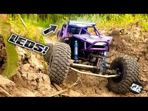 Axial RR10 Bomber LEDs on the Trails!