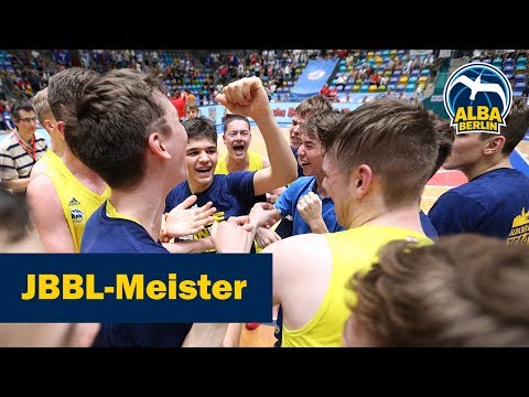Große Freude: So jubelt ALBAs JBBL-Team über die Meisterschaft