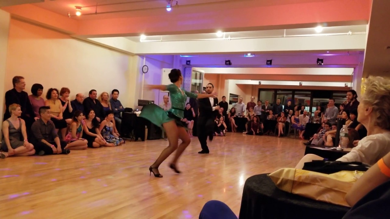 Argentine Tango Dancers:Yesica Esquivel & Ariel Leguizamon - Chacarera