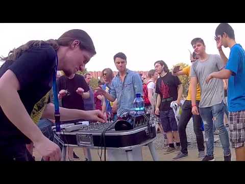 Tronimal @ Gamescom 2015 [GameBoy Music]