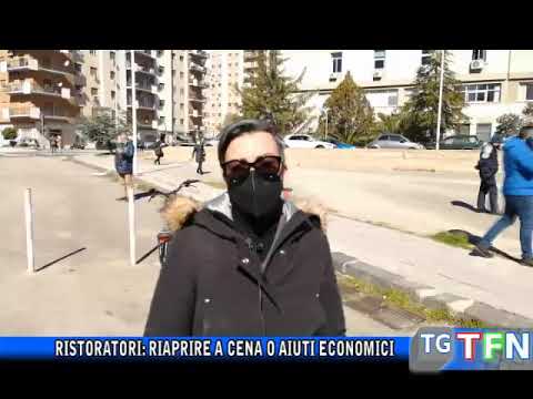 Ristoratori: Riaprire a cena o aiuti economici
