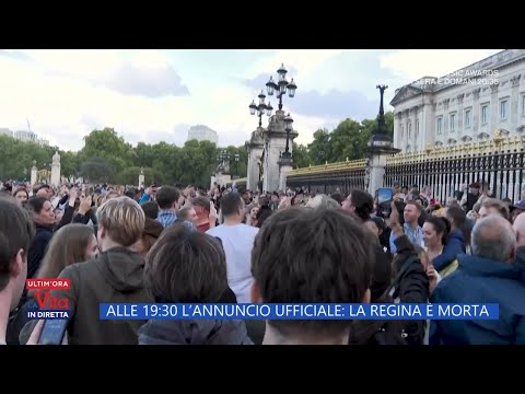 Alle 19:30 l'annuncio ufficiale: La Regina Elisabetta è morta - La vita in diretta 09/09/2022