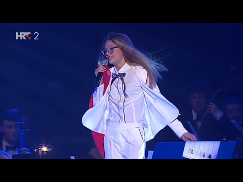 Mia Negovetić (13) - The Winner Takes It All (Live, 2016)