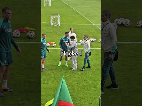 Ronaldo felt bad for this fan 😢🇵🇹#Ronaldo #CristianoRonaldo #CR7 #Football #Shorts #Viral #Portugal