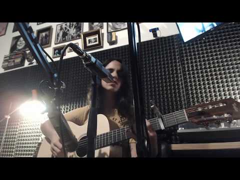 Loli Molina - Lo azul sobre mí (en vivo) en Dale Luz al Instante