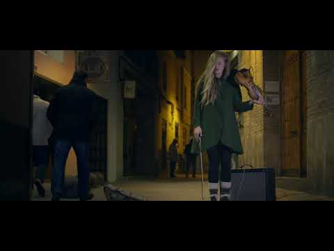 Hannah Epperson - Circles (Iris)