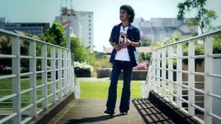 ช่วยไปรักกันที่อื่น – เต็ม นาวา
