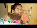 What's In My Bag Challenge | Team YeY Vlogs